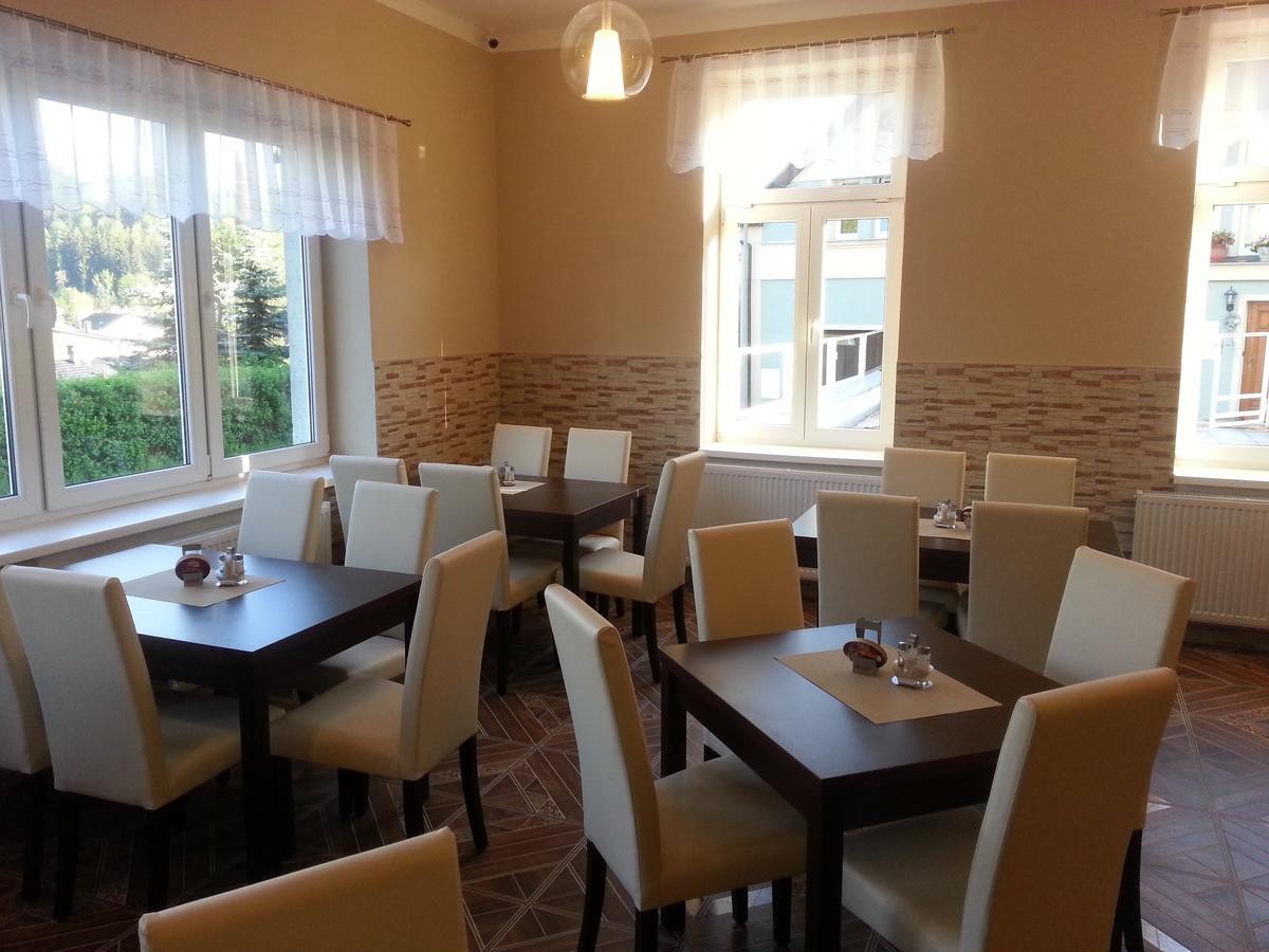 Penzion Vesely Zelezny Brod エクステリア 写真
