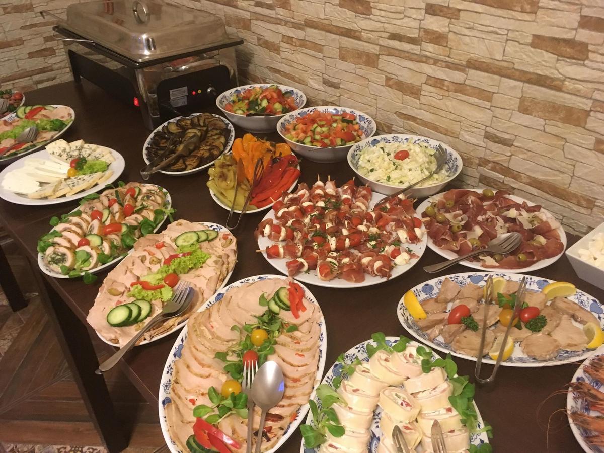 Penzion Vesely Zelezny Brod エクステリア 写真
